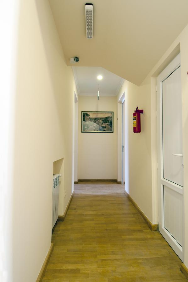 Albert House Hotel And Tours Ереван Екстериор снимка